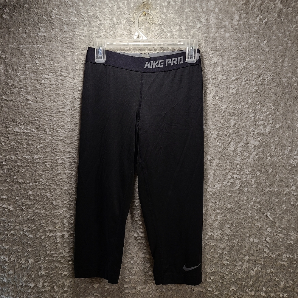 NIKE Pro Combat Women Black Capri Pull On Compression Leggings XS Polyester 22W